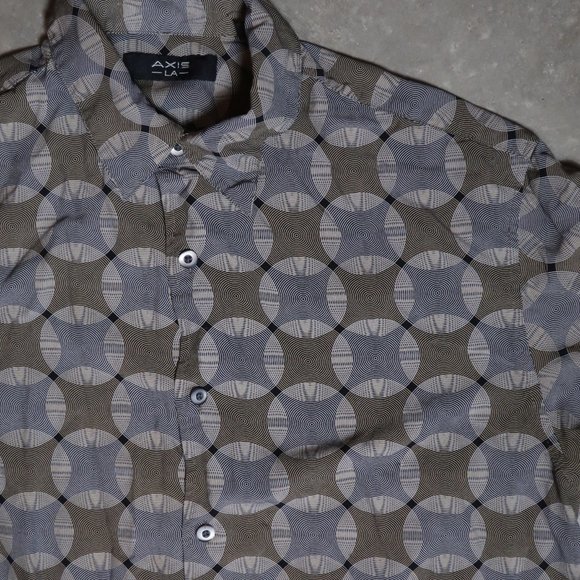 Axis LA. Men's Medium. Silk. Short Sleeve Button-Down. Brown w/ Black - Picture 2 of 4